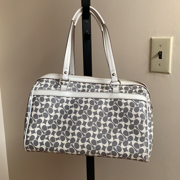 Pink grey and white COACH purse - Picture 3 of 11
